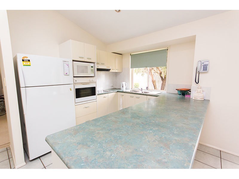 16 Shenton Way, Nerang QLD 4211