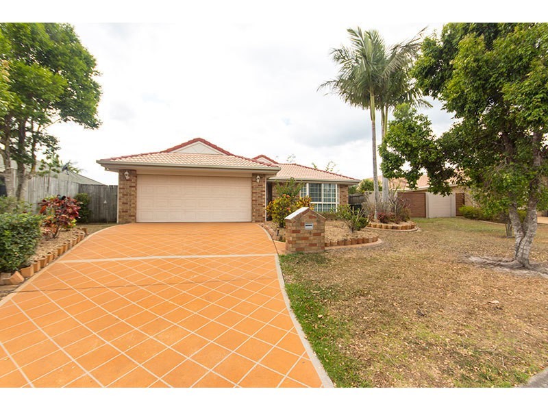 16 Shenton Way, Nerang QLD 4211