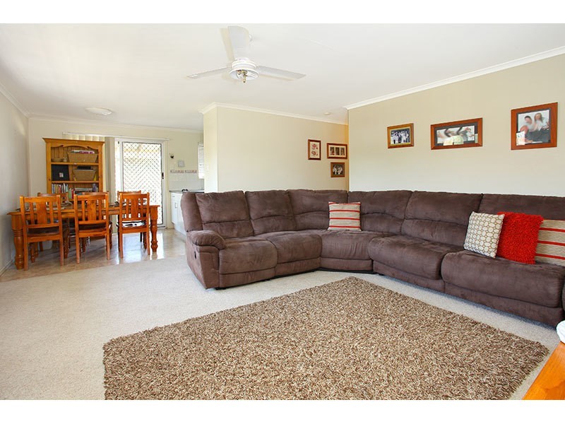 276 Government Road, Labrador QLD 4215