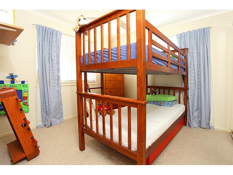 276 Government Road, Labrador QLD 4215