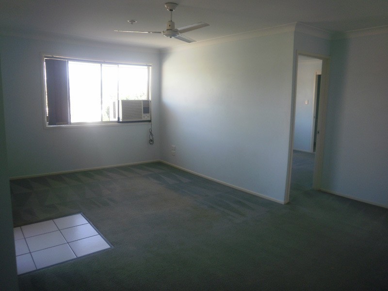 2/76 Paddington Drive, Carrara QLD 4211