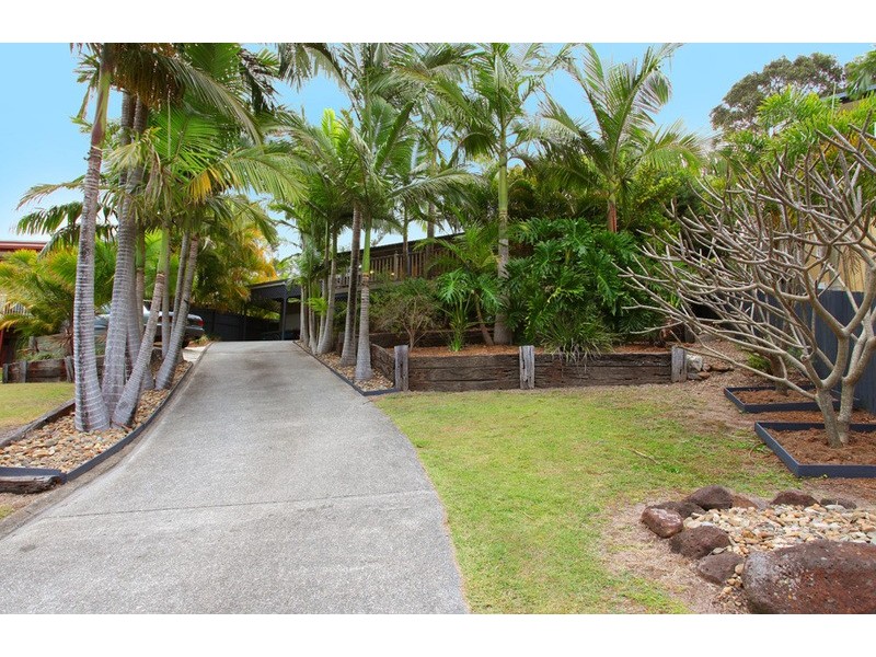 6 Culloden Court, Highland Park QLD 4211