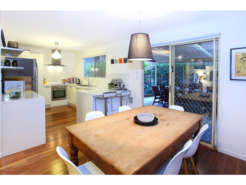 6 Culloden Court, Highland Park QLD 4211