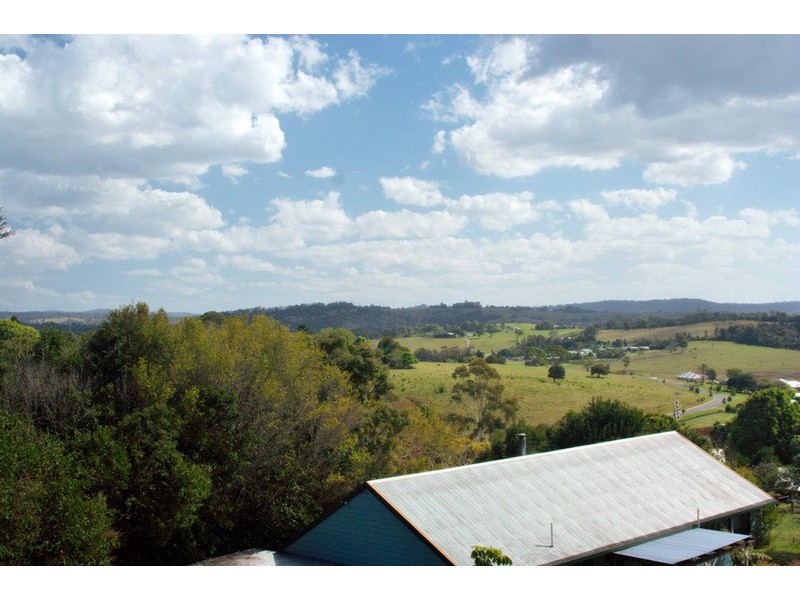 11 Jacaranda Court, Beechmont QLD 4211