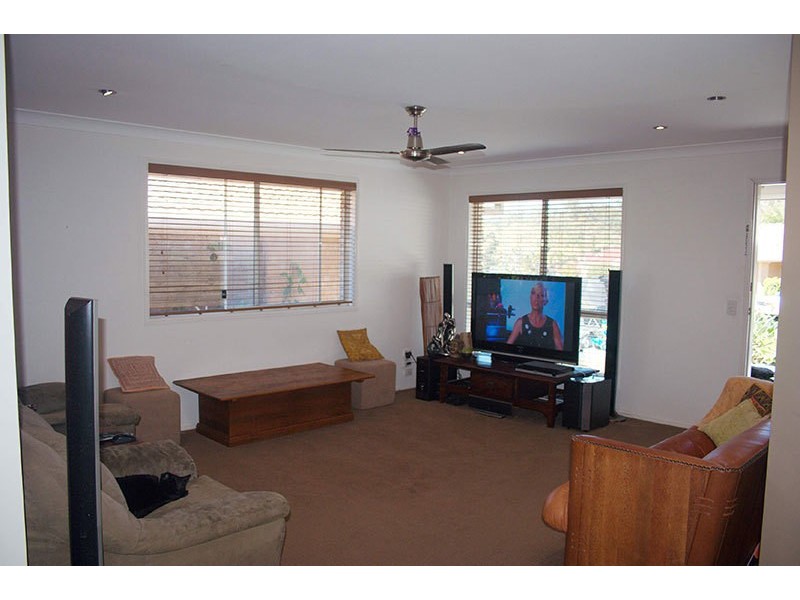 25 Fairweather Drive, Parkwood QLD 4214