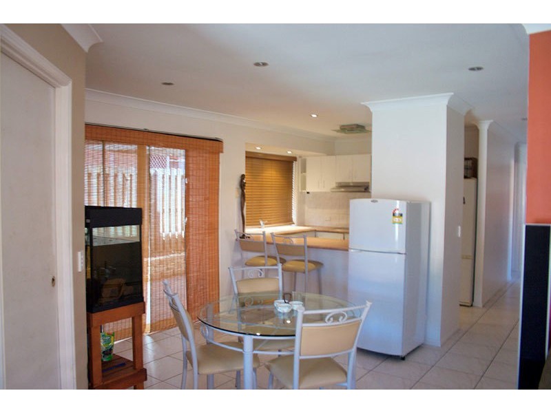 25 Fairweather Drive, Parkwood QLD 4214