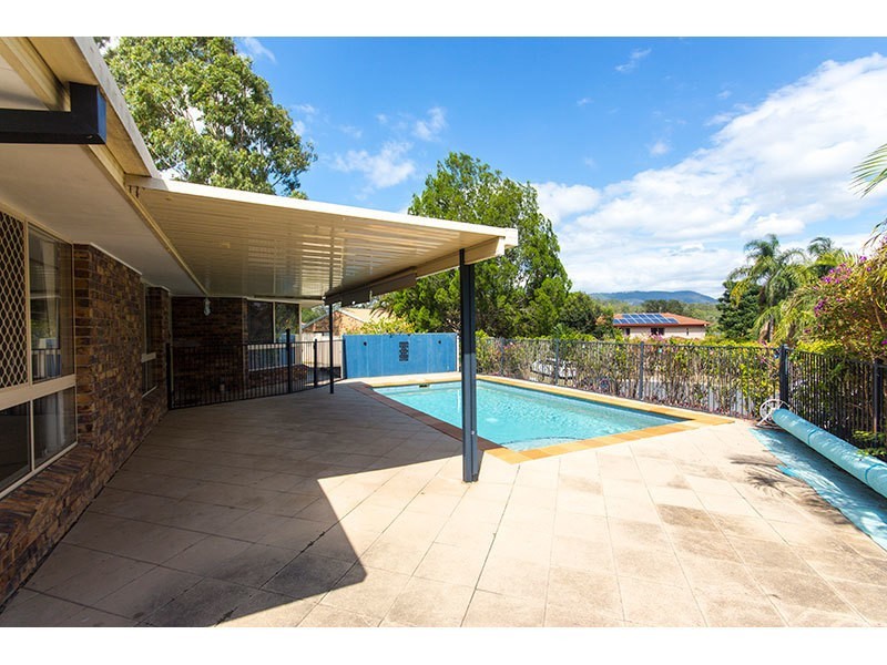 4 Brook Court, Nerang QLD 4211
