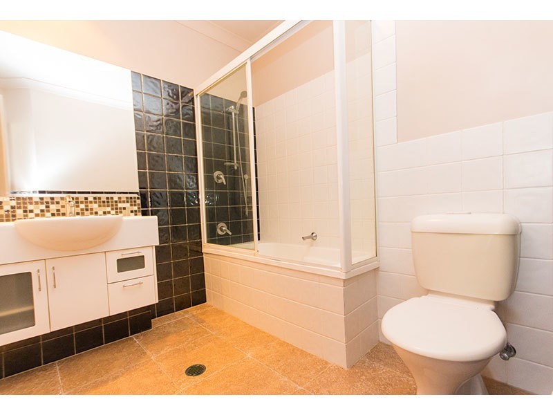 1099/1 The Cove Crescent, Carrara QLD 4211