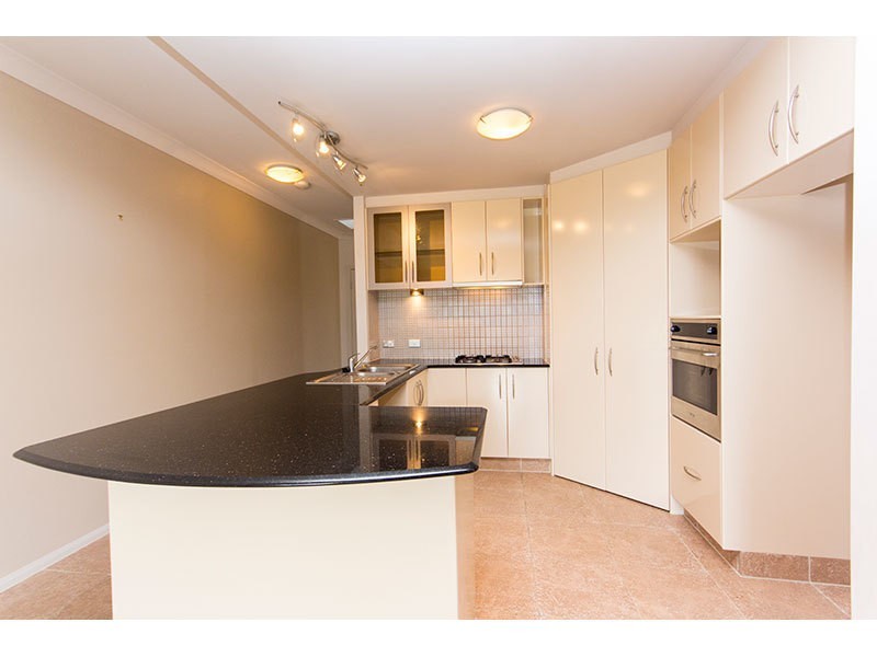 1099/1 The Cove Crescent, Carrara QLD 4211