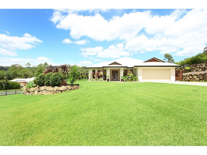 17 Pasture Place, Mount Nathan QLD 4211