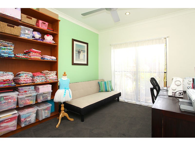 17 Pasture Place, Mount Nathan QLD 4211