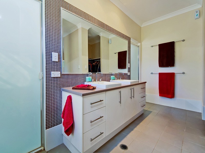 6 Creek Flat Road, Mount Nathan QLD 4211