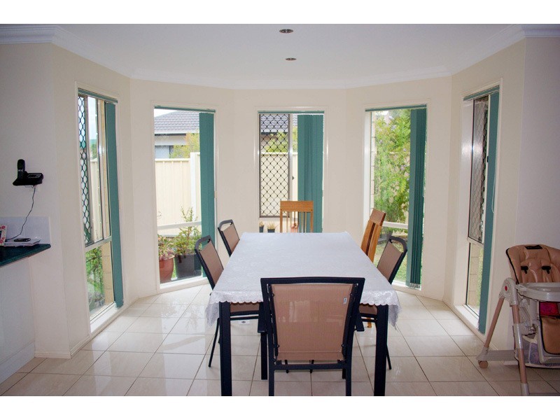 12 Tara Vista Boulevard, Highland Park QLD 4211
