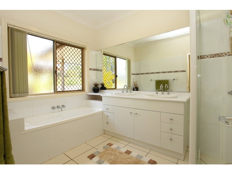 46 Pasture Place, Mount Nathan QLD 4211