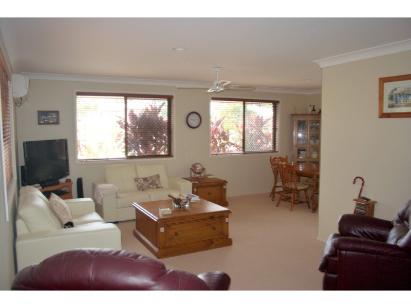 6 Rednal Court, Carrara QLD 4211