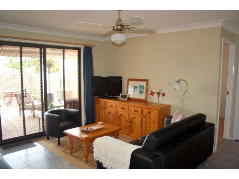 6 Rednal Court, Carrara QLD 4211
