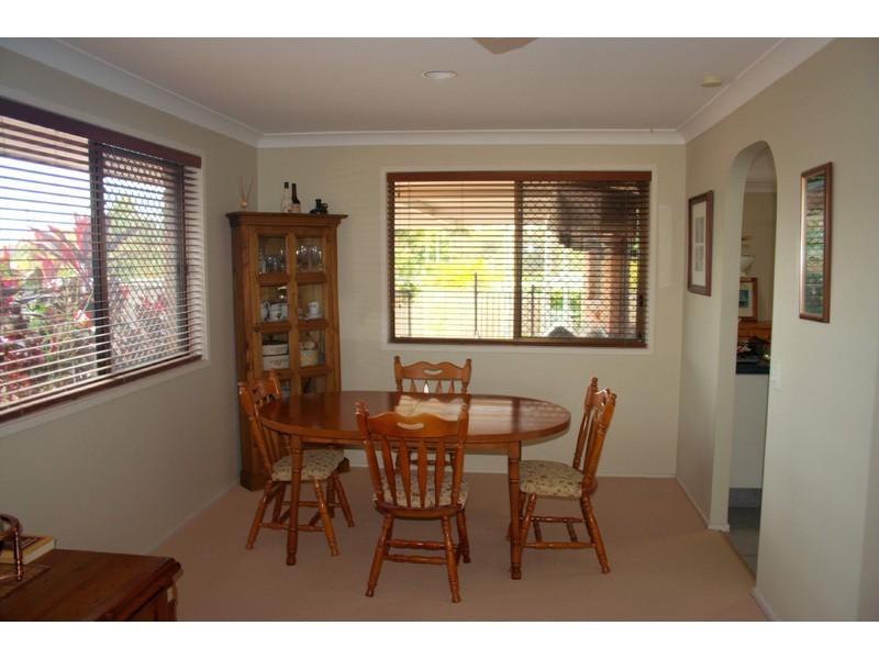 6 Rednal Court, Carrara QLD 4211