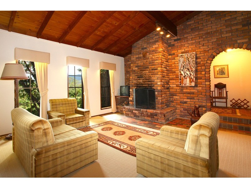 160 Guanaba Creek Road, Guanaba QLD 4210