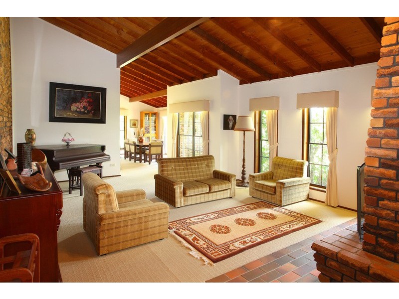 160 Guanaba Creek Road, Guanaba QLD 4210