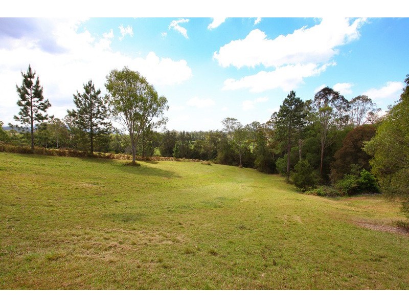 160 Guanaba Creek Road, Guanaba QLD 4210