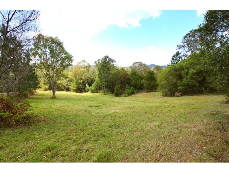 160 Guanaba Creek Road, Guanaba QLD 4210