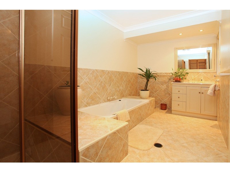 160 Guanaba Creek Road, Guanaba QLD 4210