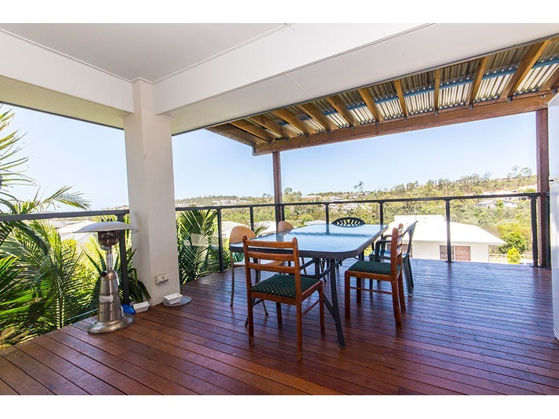 14 Hadrian Crescent, Pacific Pines QLD 4211