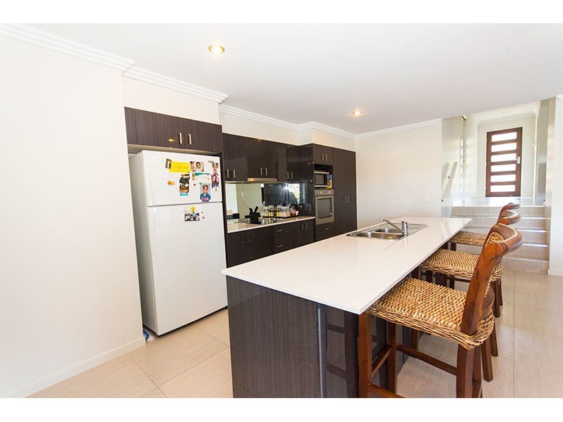 14 Hadrian Crescent, Pacific Pines QLD 4211