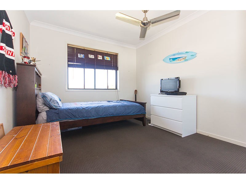 14 Hadrian Crescent, Pacific Pines QLD 4211