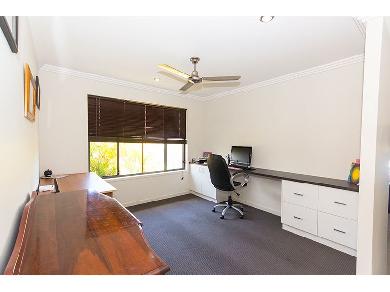 14 Hadrian Crescent, Pacific Pines QLD 4211