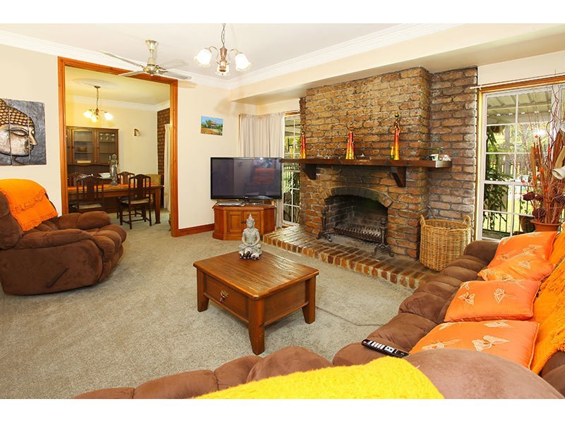 2 Ruth Terrace, Oxenford QLD 4210