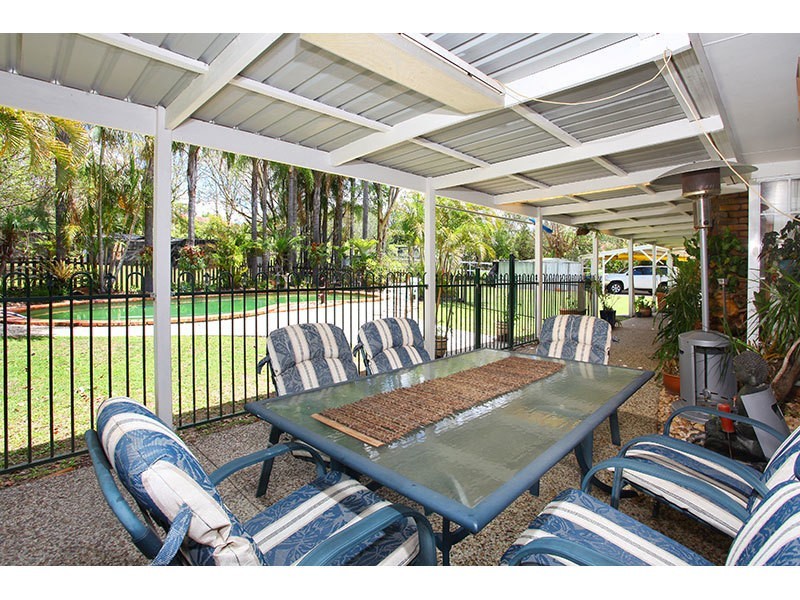 2 Ruth Terrace, Oxenford QLD 4210