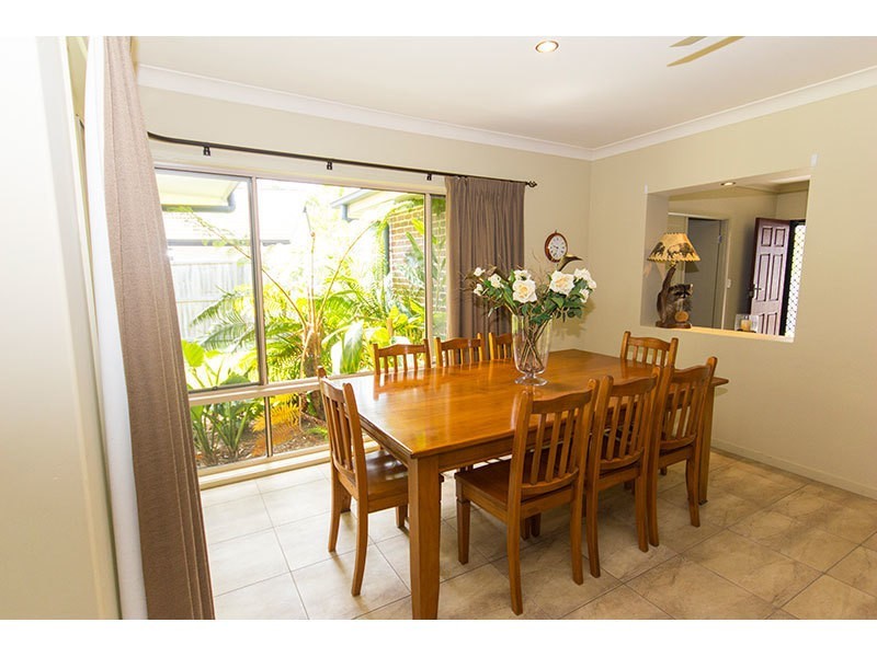 11 Honey Eater Court, Gilston QLD 4211