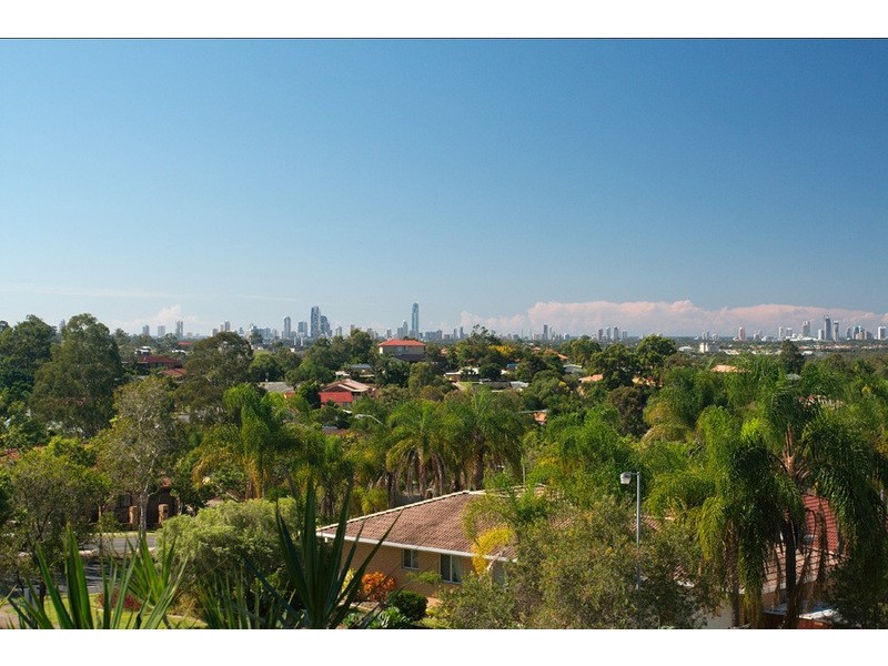 9/8 Kilpatrick Court, Highland Park QLD 4211