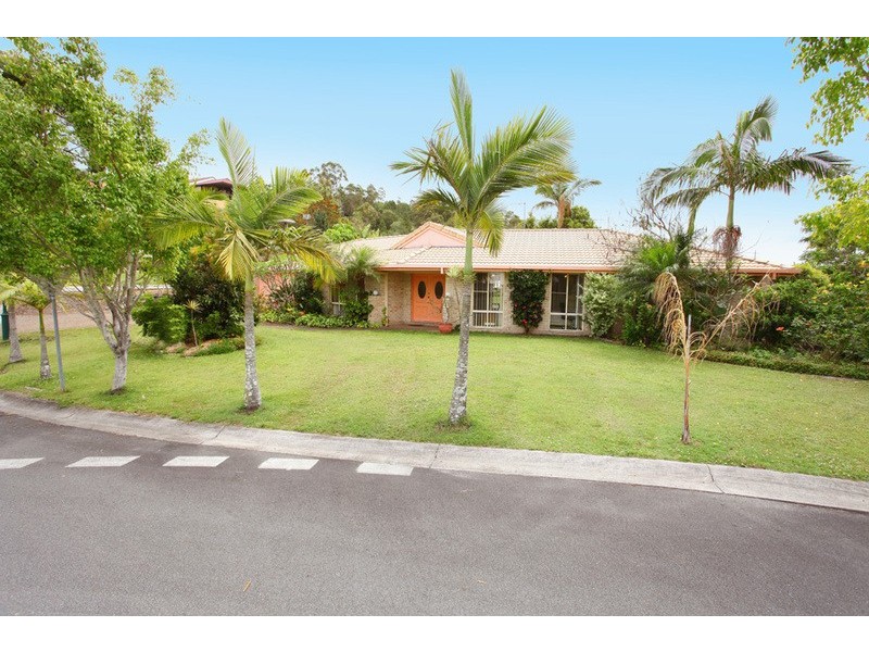 1 Malao Rise, Pacific Pines QLD 4211