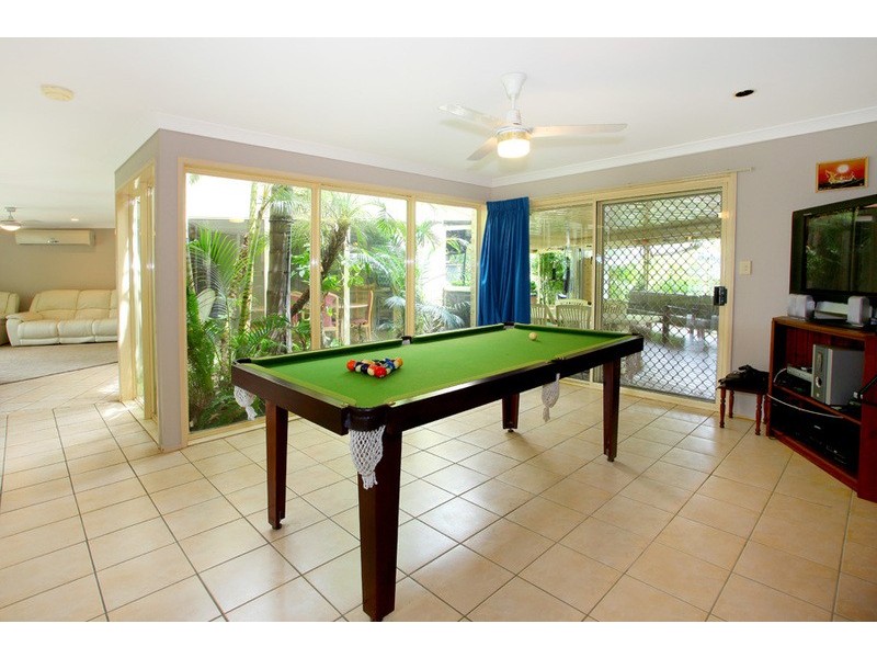 1 Malao Rise, Pacific Pines QLD 4211