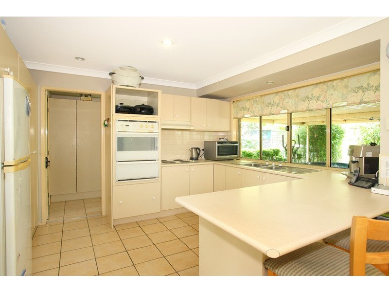 1 Malao Rise, Pacific Pines QLD 4211