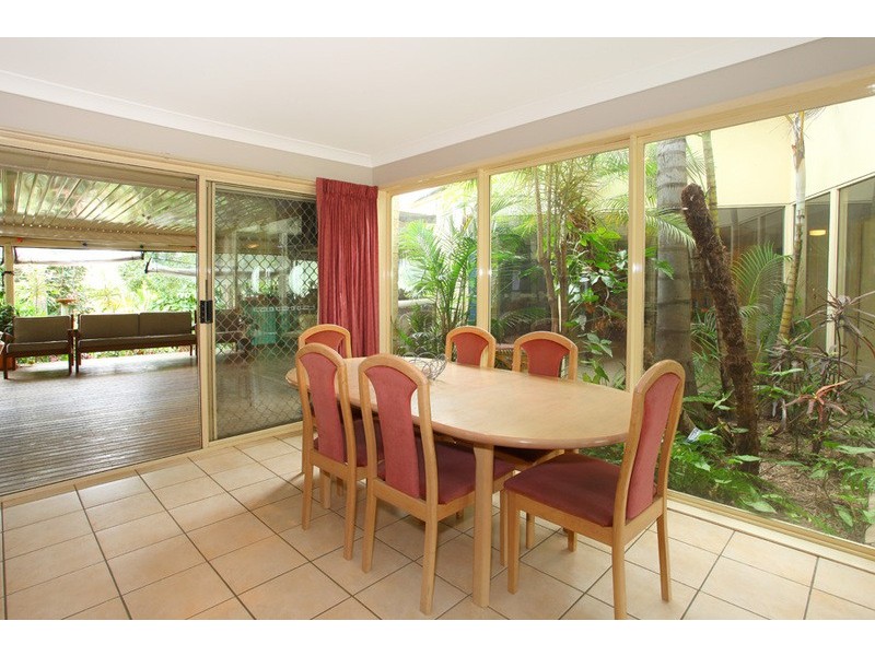 1 Malao Rise, Pacific Pines QLD 4211