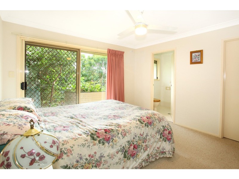 1 Malao Rise, Pacific Pines QLD 4211