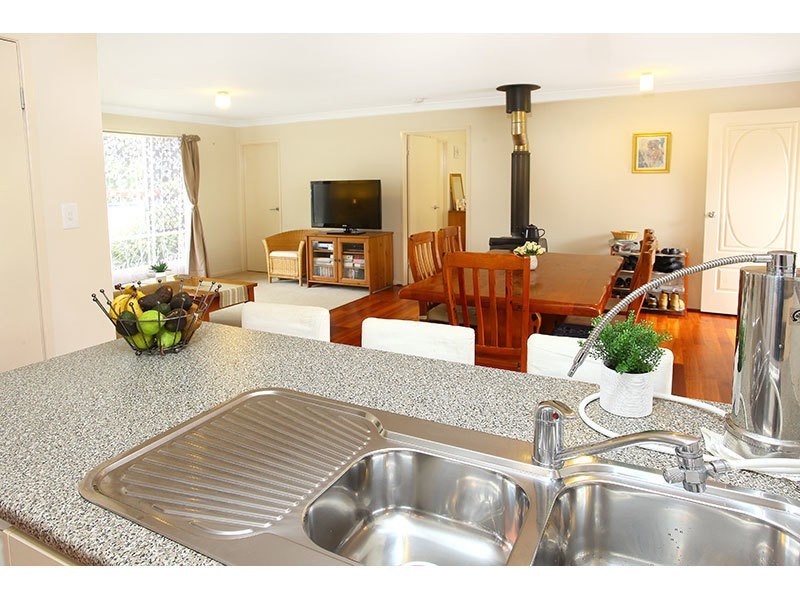 37 North Road, Lower Beechmont QLD 4211