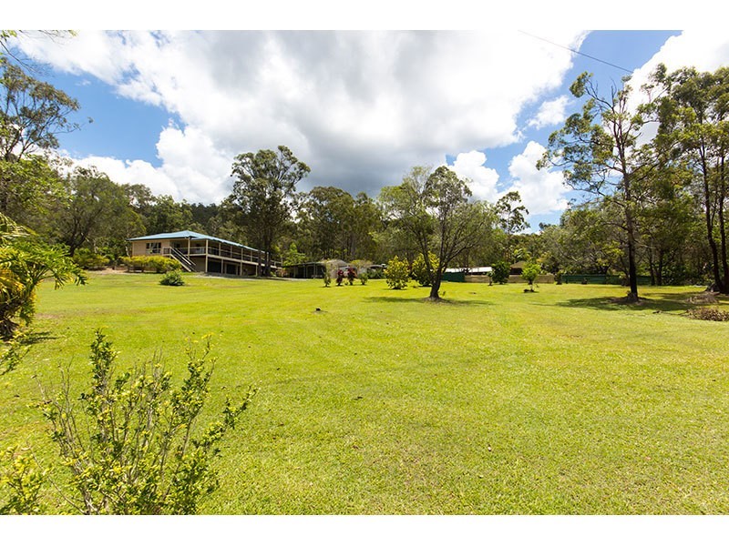 1 Nature Valley Court, Tallai QLD 4213