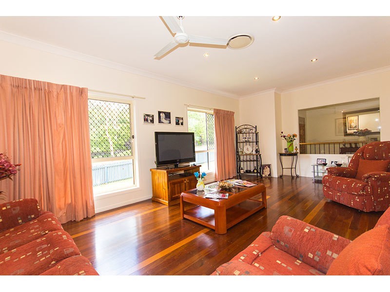 1 Nature Valley Court, Tallai QLD 4213