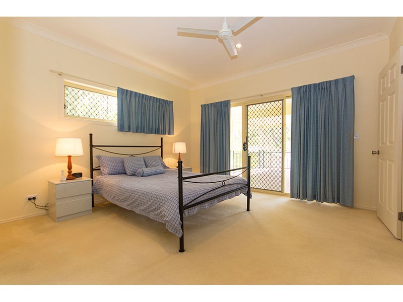 1 Nature Valley Court, Tallai QLD 4213