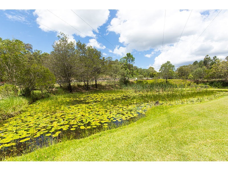 1 Nature Valley Court, Tallai QLD 4213