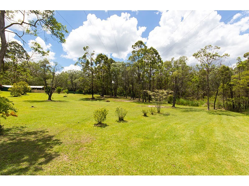 1 Nature Valley Court, Tallai QLD 4213