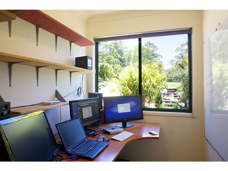 14 Hellfire Pass, Lower Beechmont QLD 4211