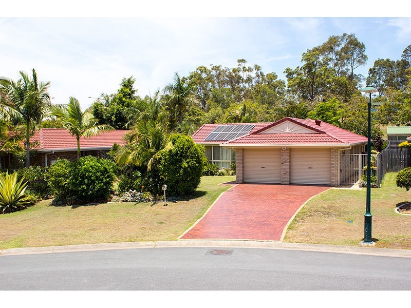 8 Glengarry Close, Highland Park QLD 4211