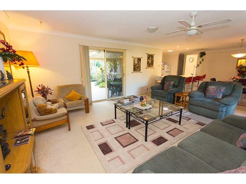 8 Glengarry Close, Highland Park QLD 4211