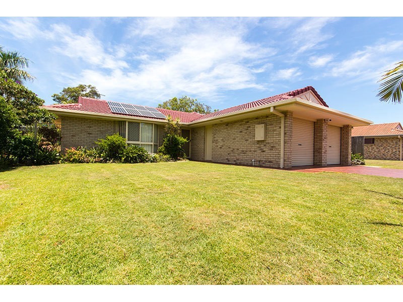 8 Glengarry Close, Highland Park QLD 4211