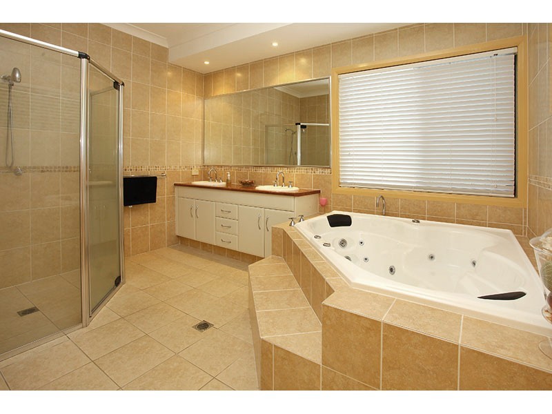 38 Country Crescent, Nerang QLD 4211